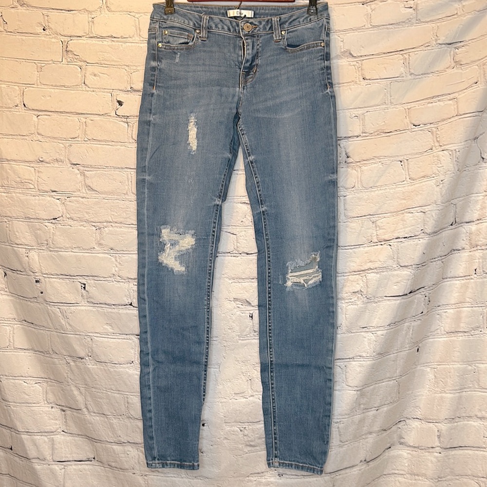 Dex Distressed Blue Jeans Size 28 Excellent Condition